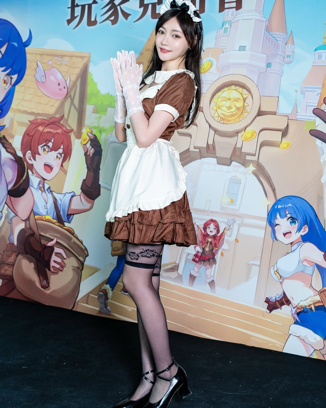 【正妹】苏小立黑丝女仆装超美，一道亮丽而温柔的风景线！