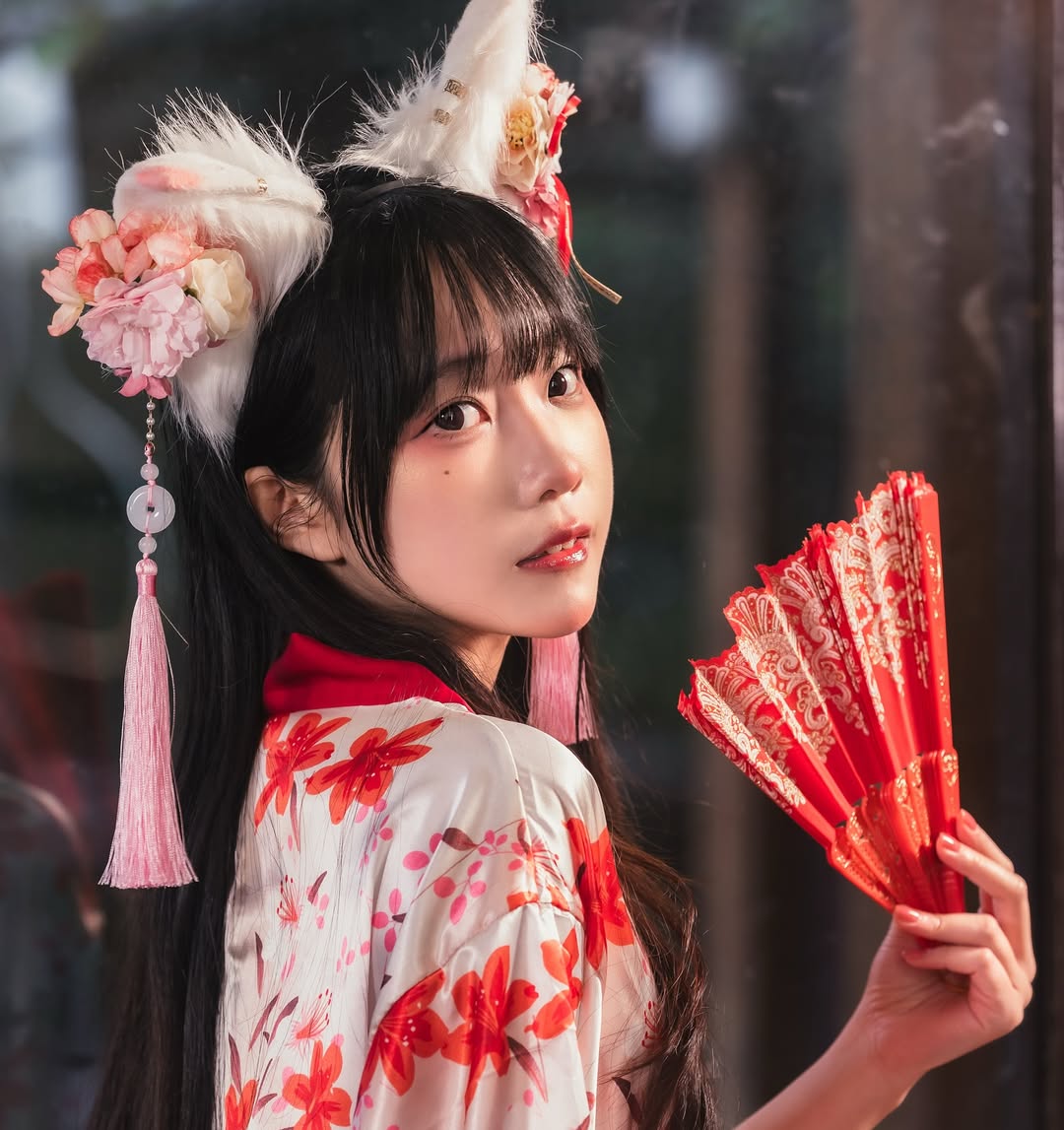 【正妹】小孟Naomi浴服小狐狸造型，一场甜蜜又俏皮的视觉小确幸！