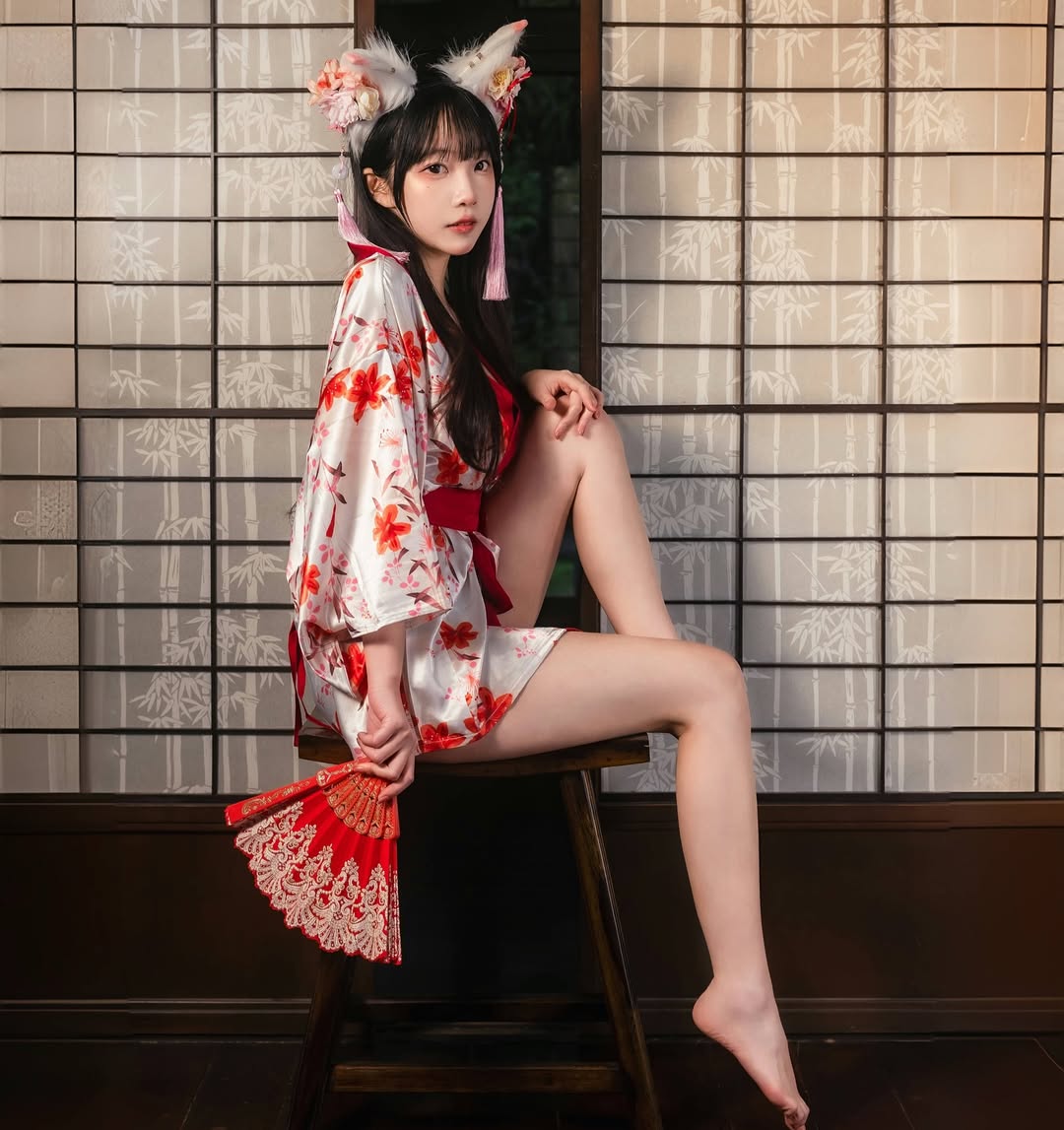 【正妹】小孟Naomi浴服小狐狸造型，一场甜蜜又俏皮的视觉小确幸！