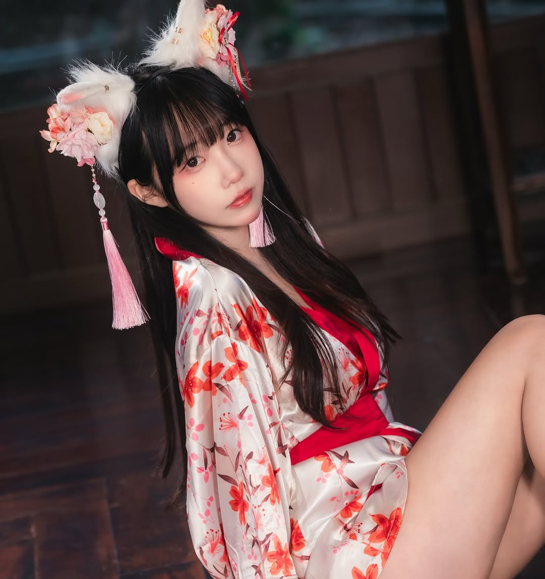 【正妹】小孟Naomi浴服小狐狸造型，一场甜蜜又俏皮的视觉小确幸！