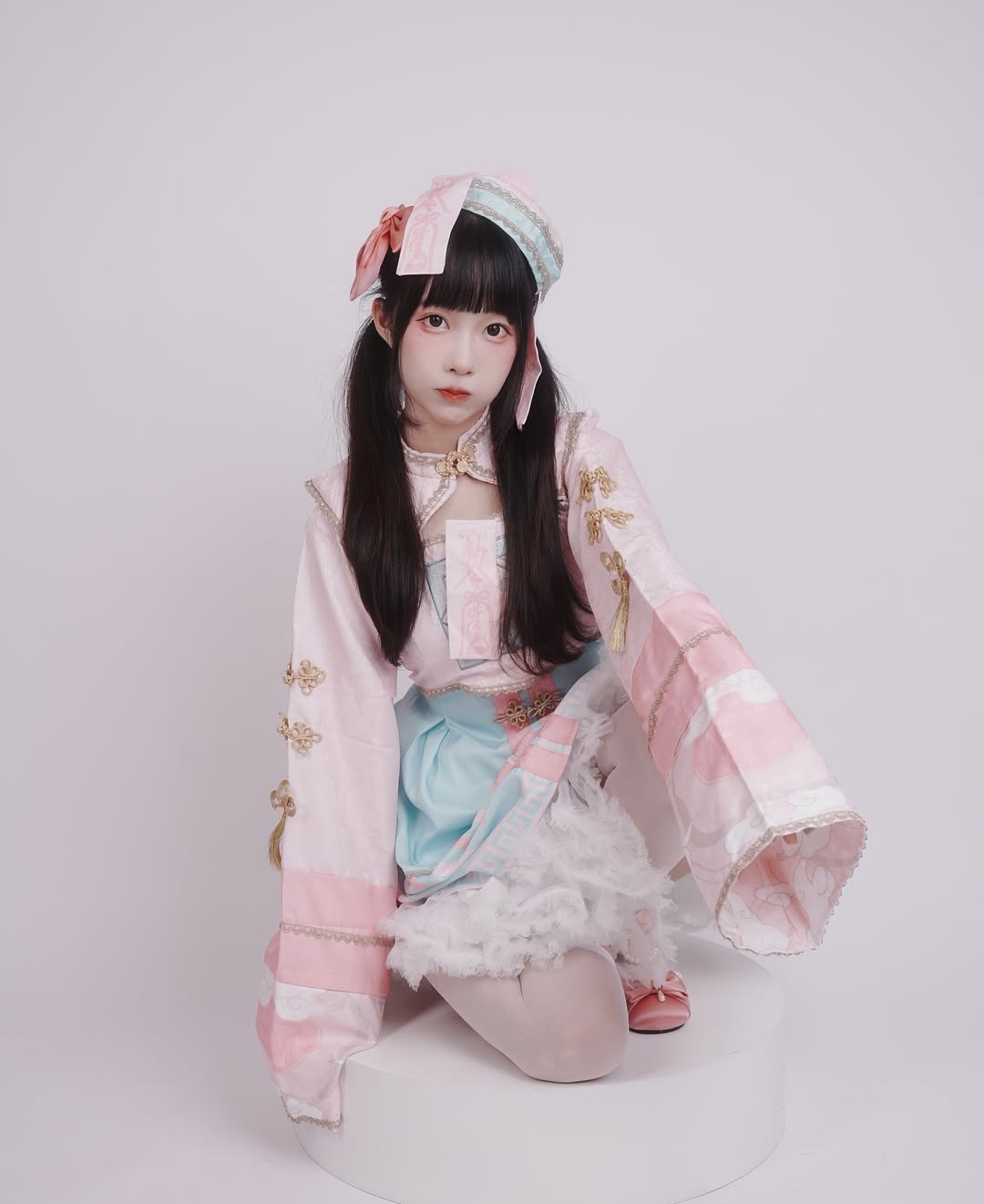 【正妹】小孟Naomi化身可爱小僵尸，被欣赏与被珍惜的温柔力量！