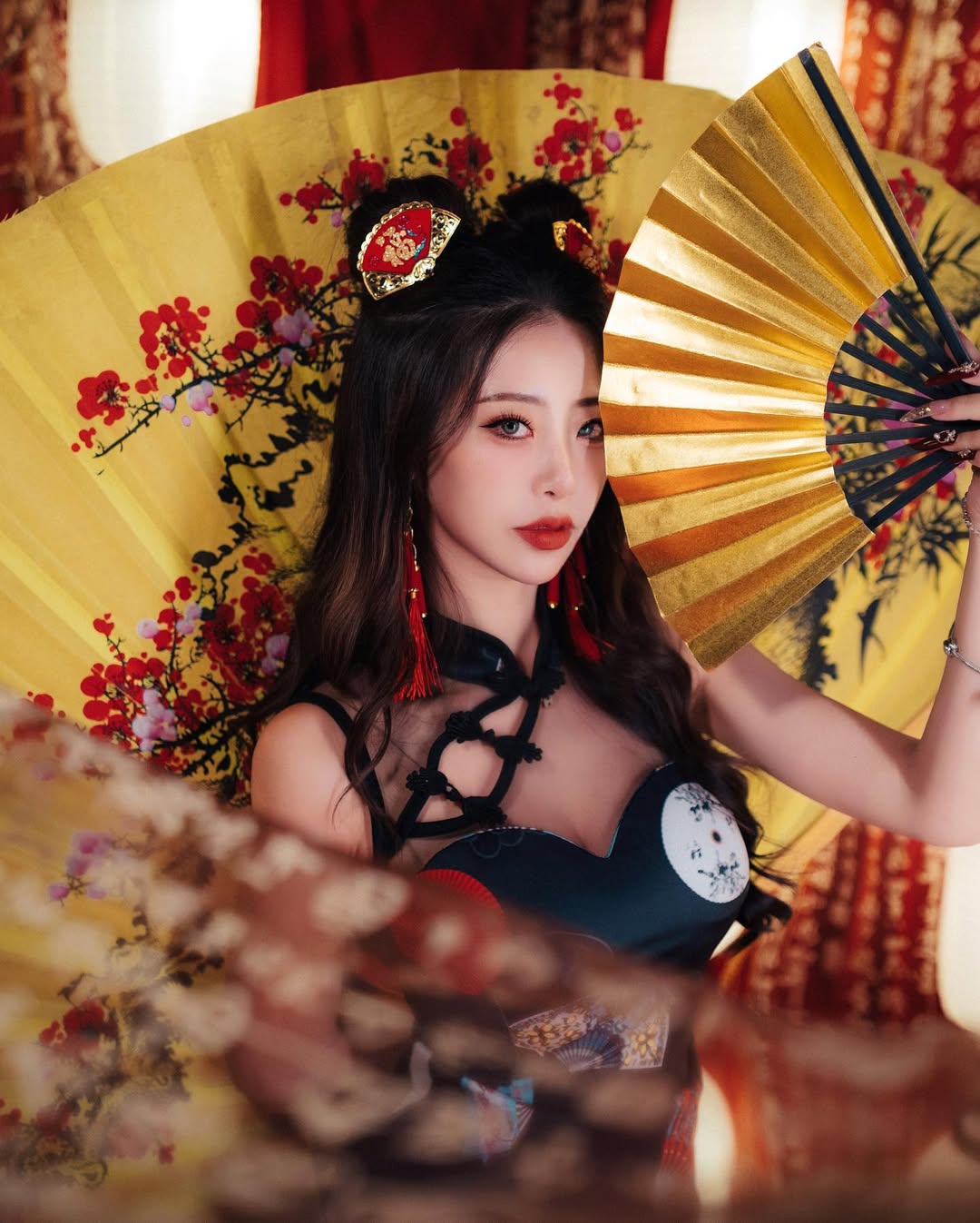 【正妹】玟妡WenHsin宛如从古典长卷中走出的中国娃娃！