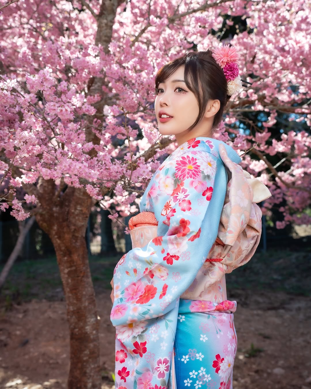 【正妹】莉雅Lia和服照片超美，微妙光泽下的美丽瞬间！