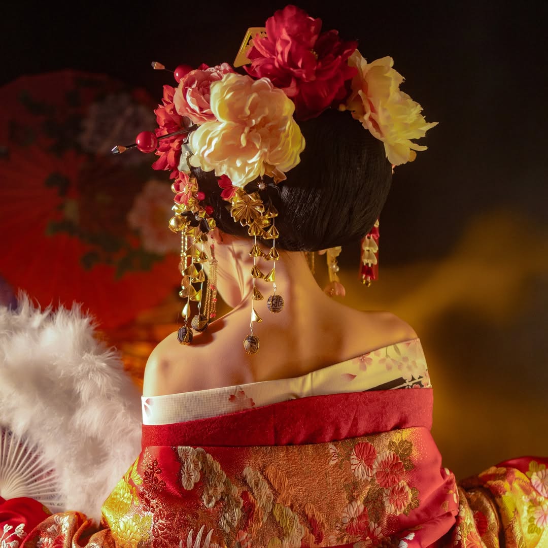 【正妹】莉雅Lia九尾狐艺术照超美，微光还在眼前轻轻摇曳！