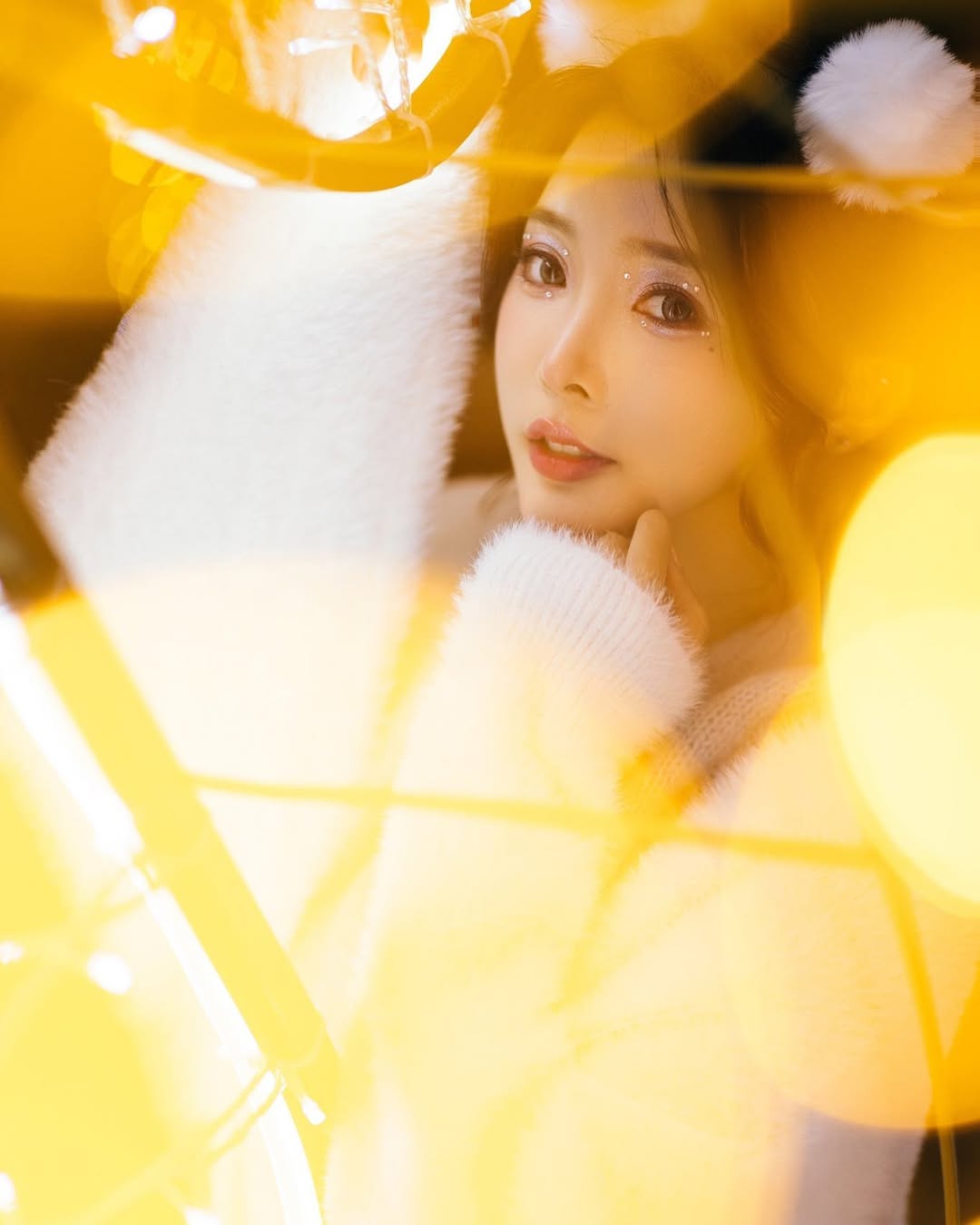 【正妹】莉雅Lia霓虹灯下写真，那一瞬间仿佛凝固了时间！