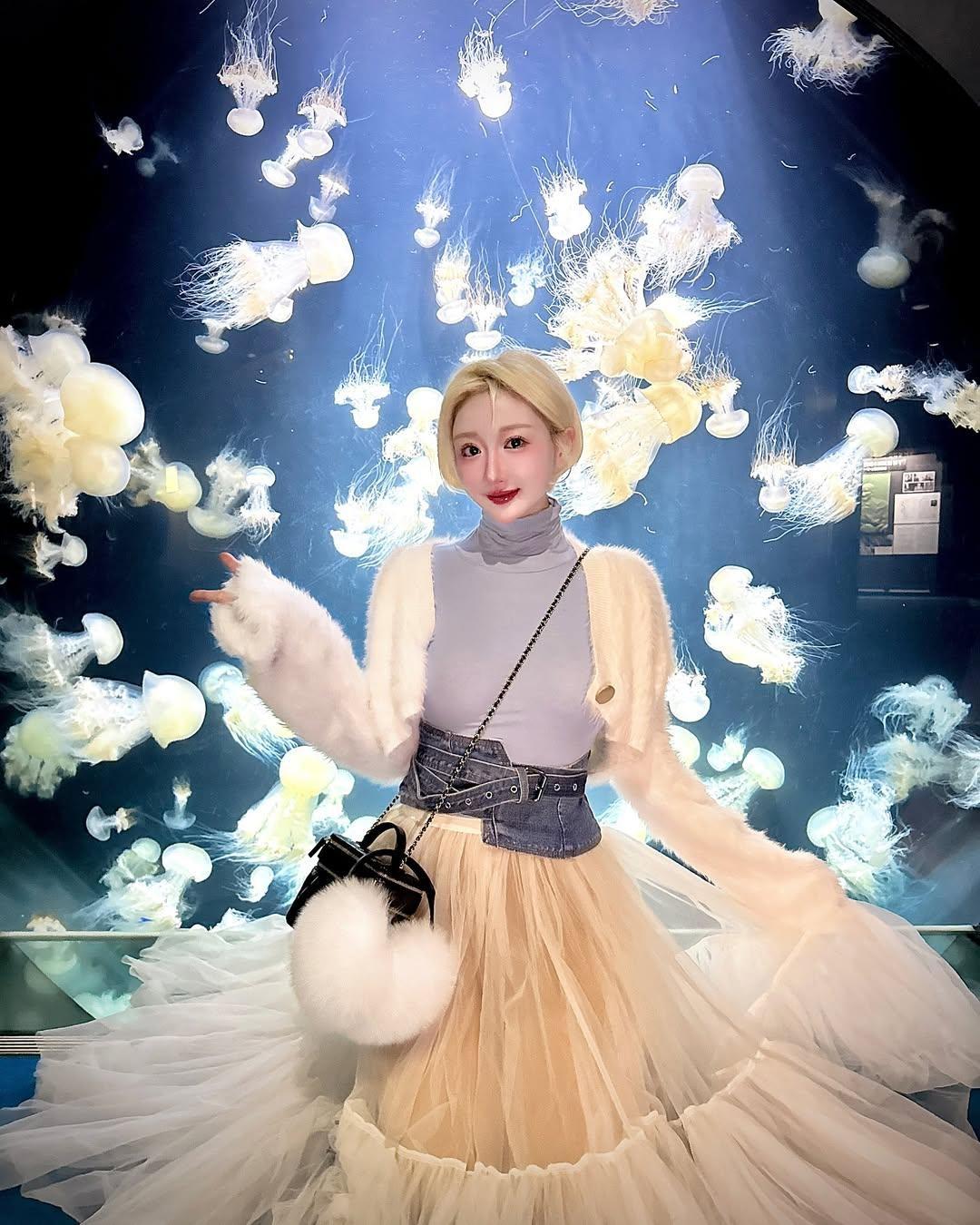 【正妹】叶妮妮Minnie雪景美照超甜，纯又带着一点小性感的气质！