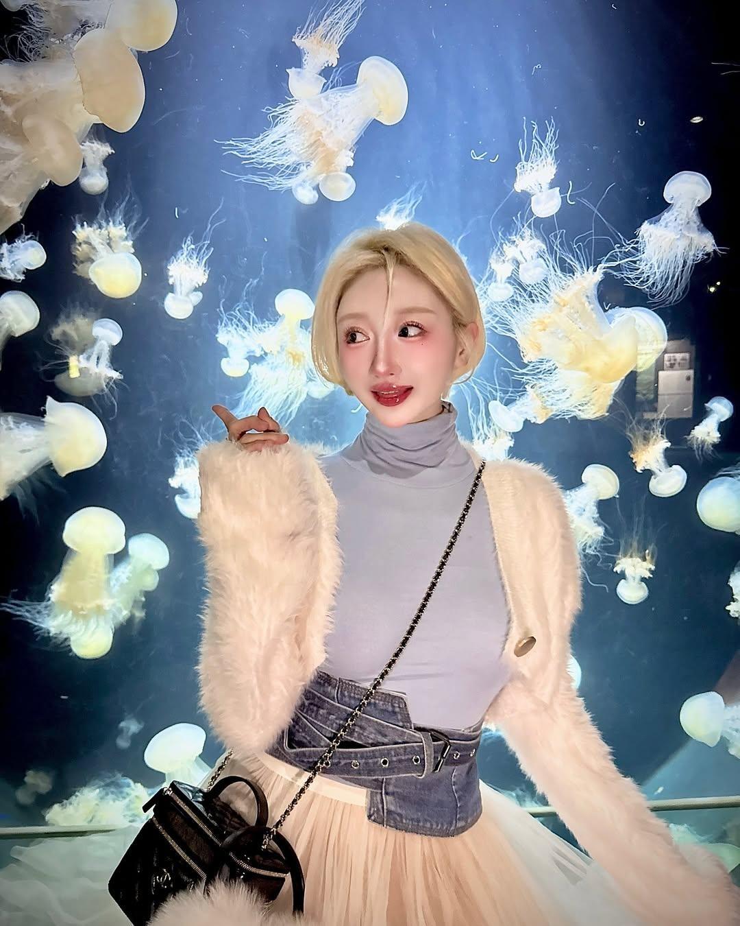 【正妹】叶妮妮Minnie雪景美照超甜，纯又带着一点小性感的气质！