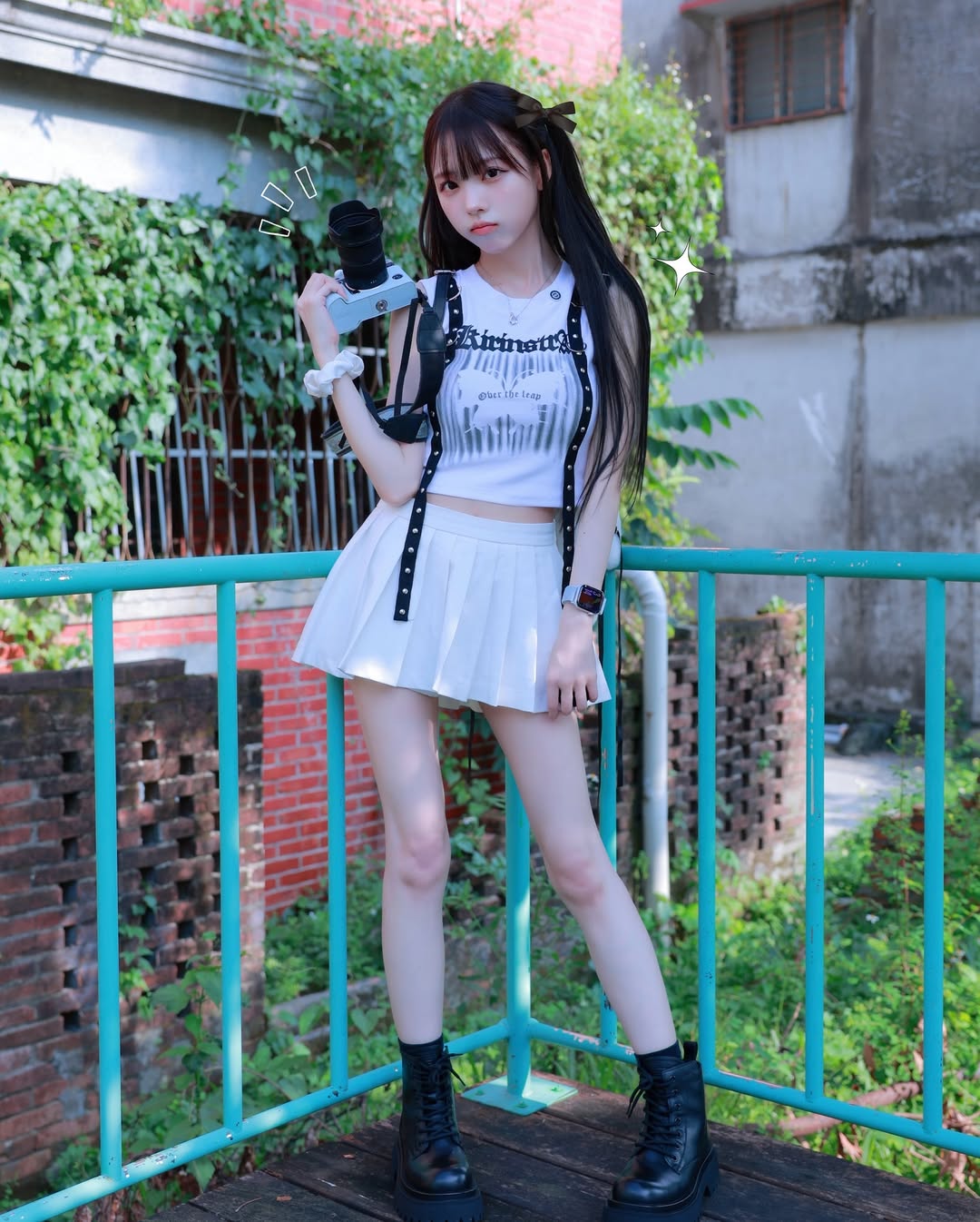 【正妹】赵兔兔喵主播户外摄影，温柔的眼神恰到好处的微笑！