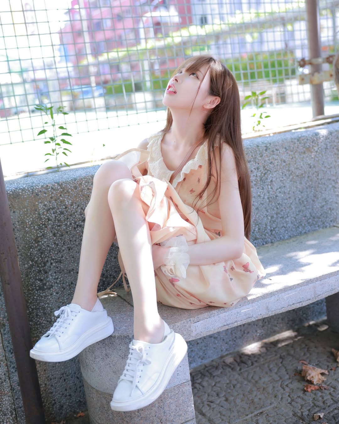 【正妹】赵兔兔喵主播超可爱街拍，让人感受到的治愈力量！