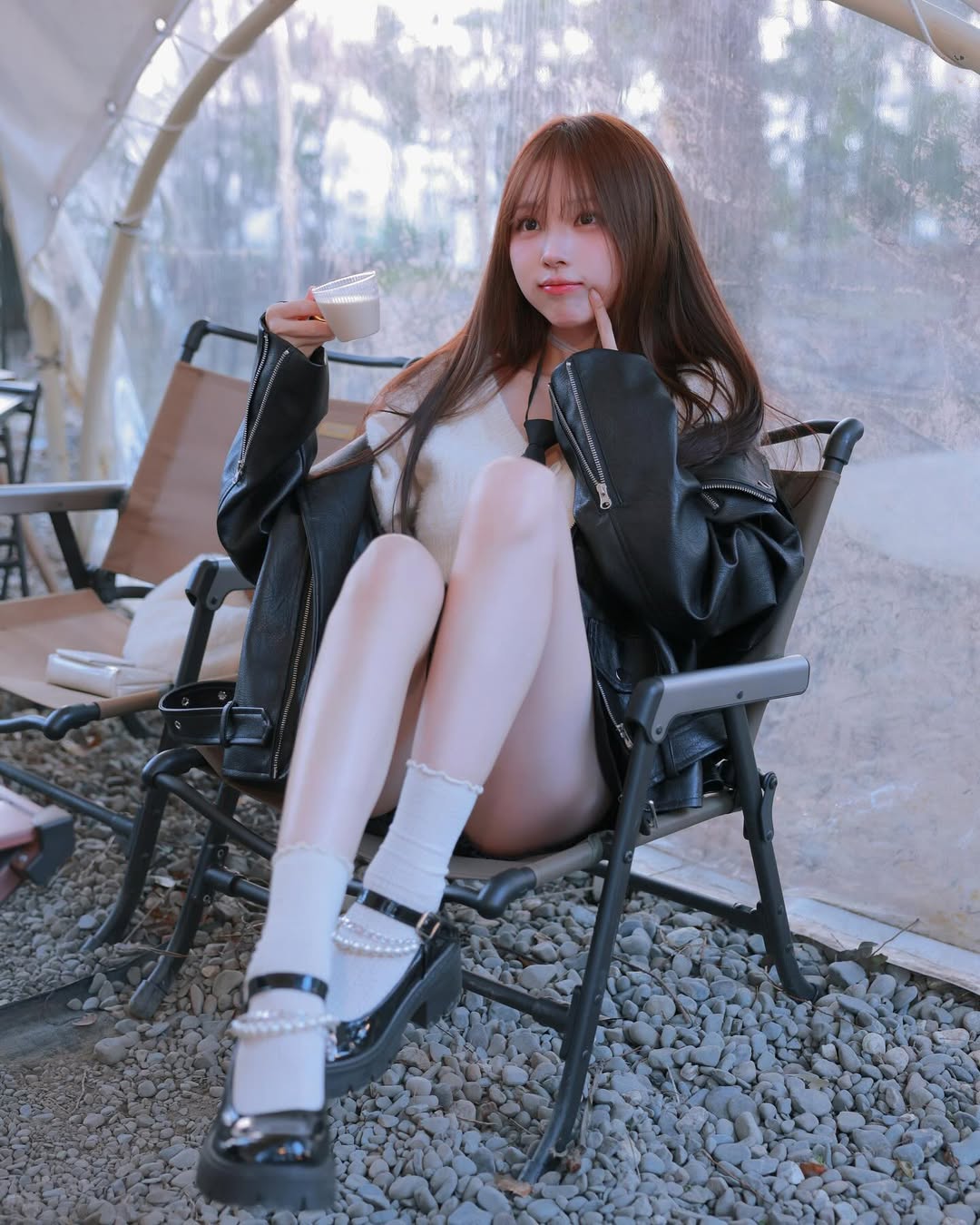 【正妹】赵兔兔喵户外野炊甜美，感受到美好与温度的交织！