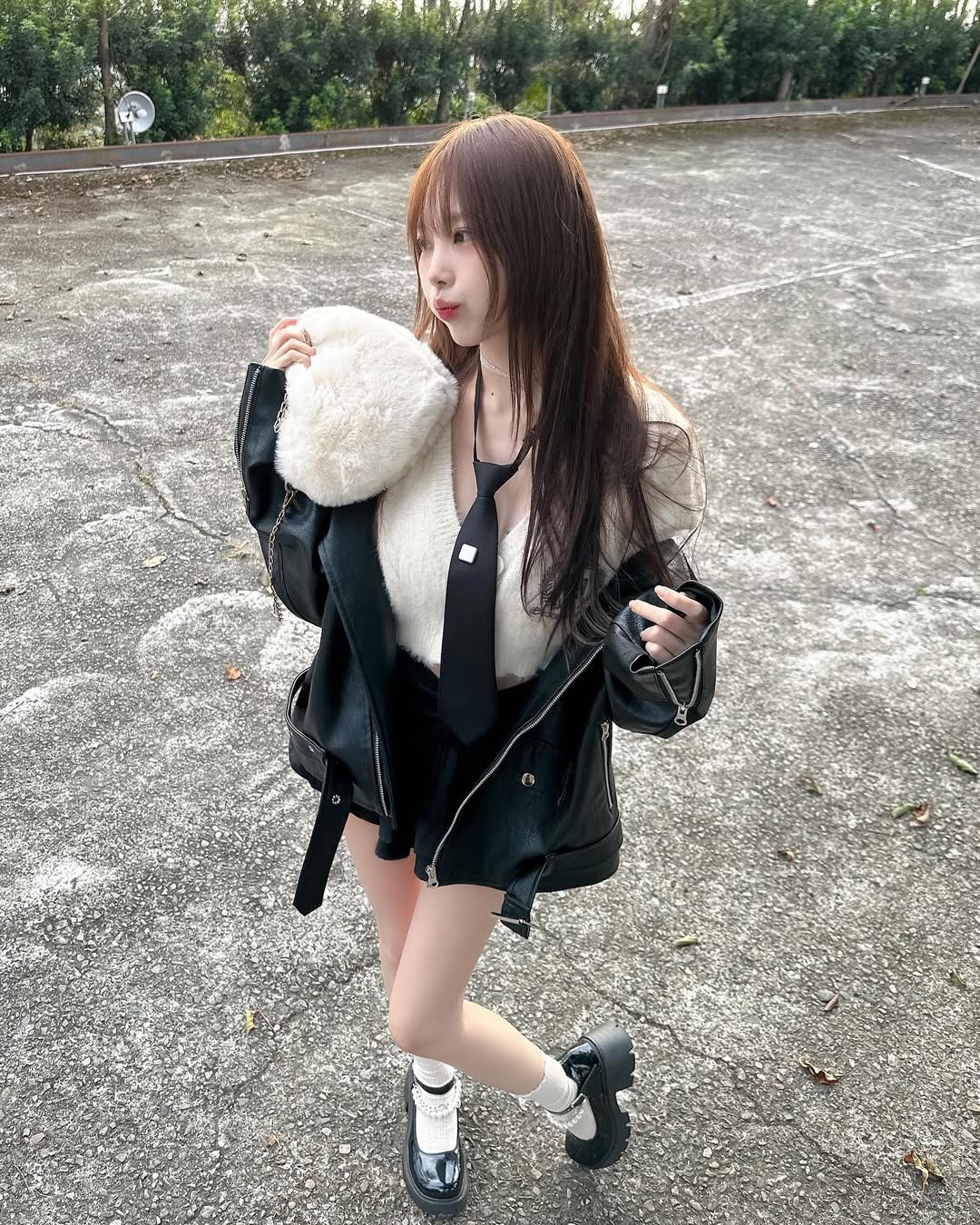 【正妹】赵兔兔喵户外野炊甜美，感受到美好与温度的交织！