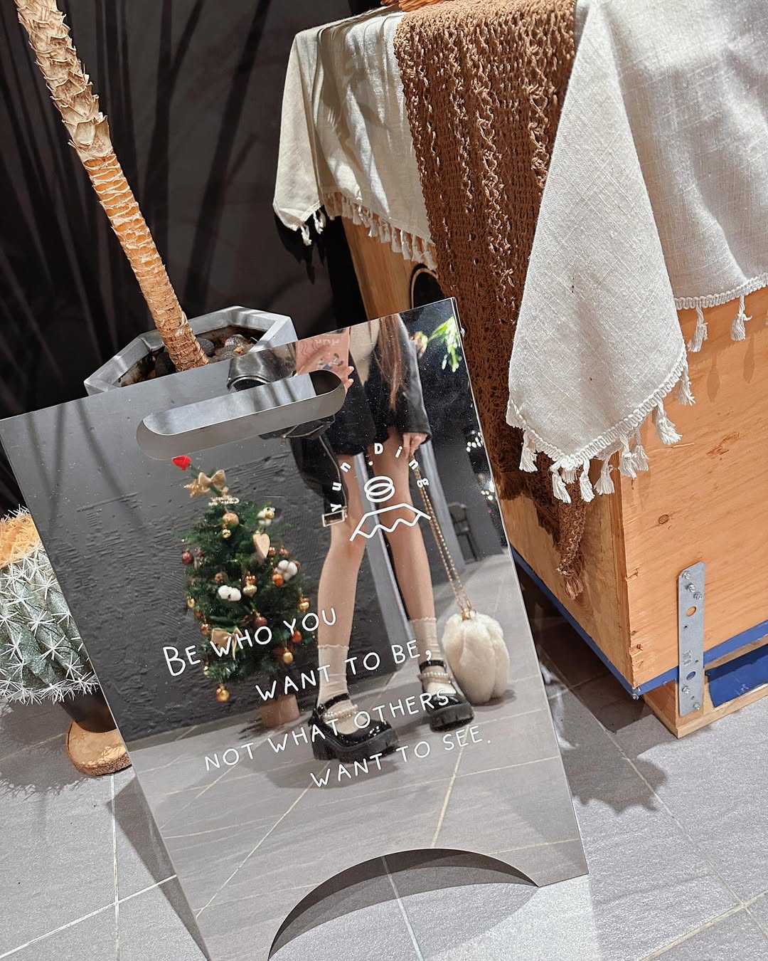 【正妹】赵兔兔喵户外野炊甜美，感受到美好与温度的交织！