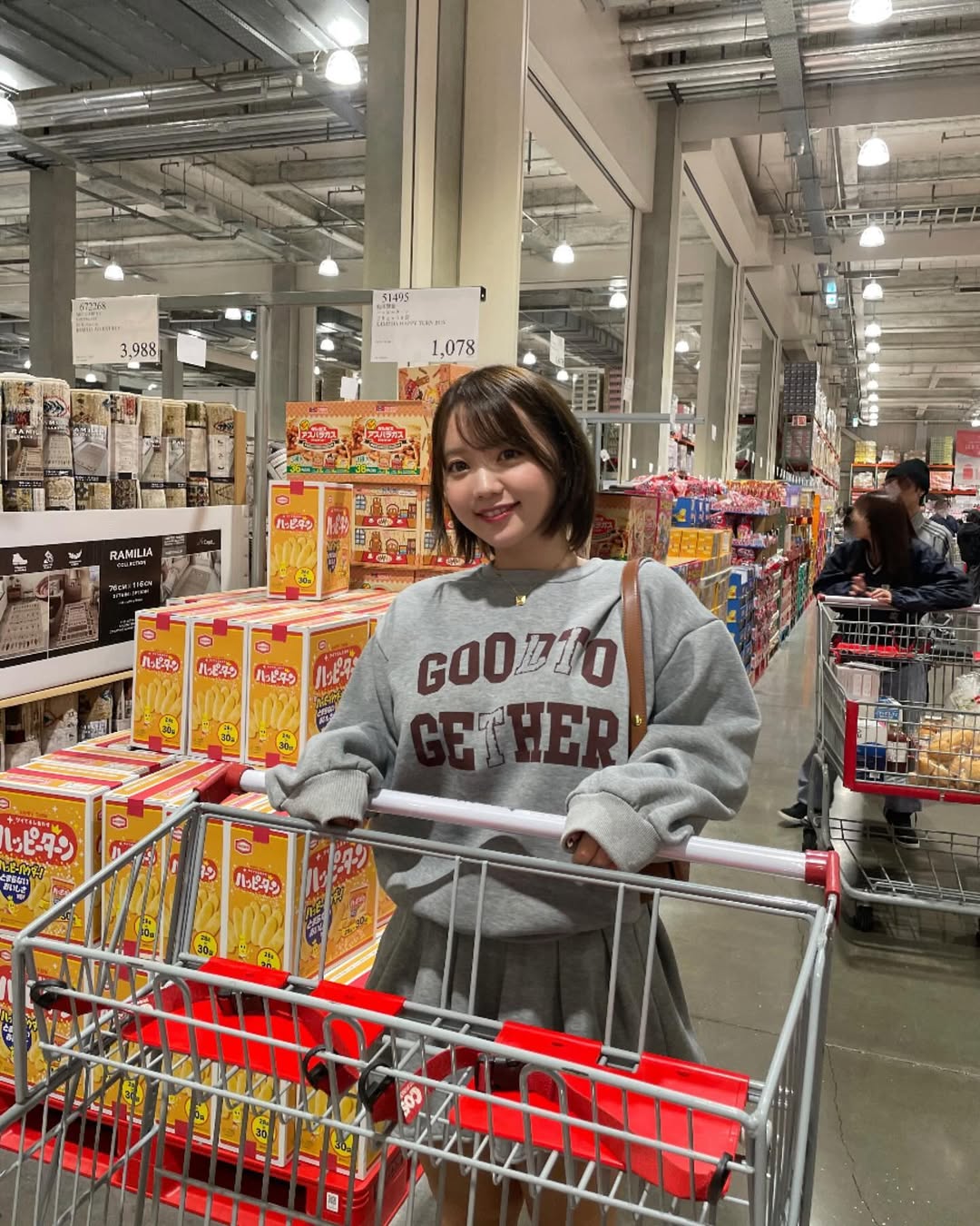 【正妹】まりちゃん超市购物美照，安静地享受生活的片刻！