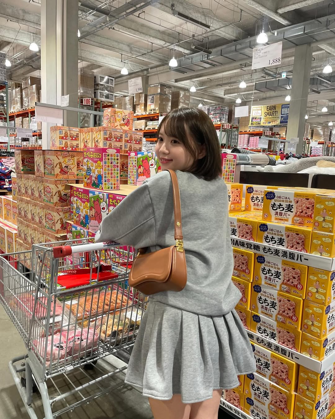 【正妹】まりちゃん超市购物美照，安静地享受生活的片刻！