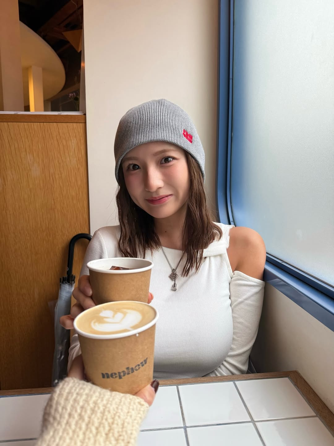 【正妹】三田悠贵日系美女午后咖啡打卡，比任何外在的华丽更持久！