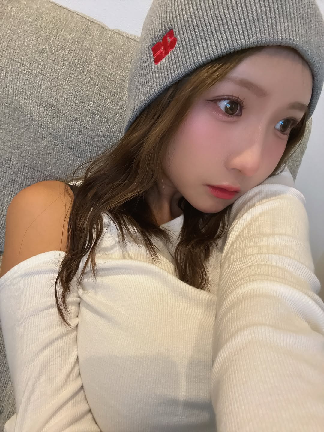 【正妹】三田悠贵日系美女午后咖啡打卡，比任何外在的华丽更持久！