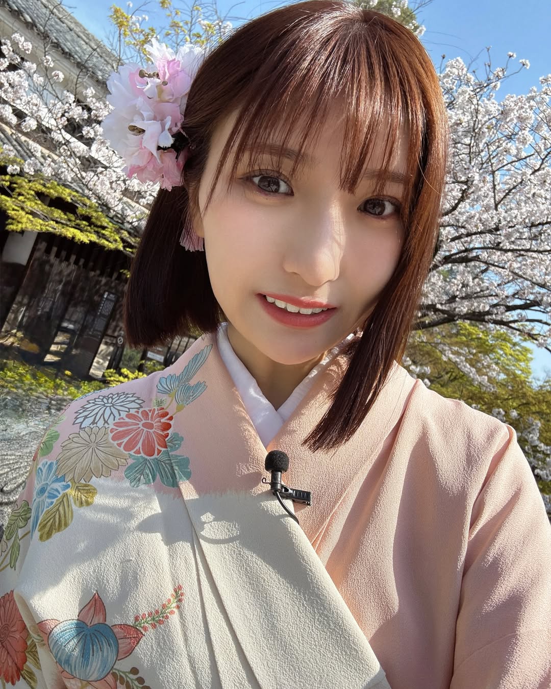 【正妹】三田悠贵和服景区打卡超美，令人产生信赖与好感！