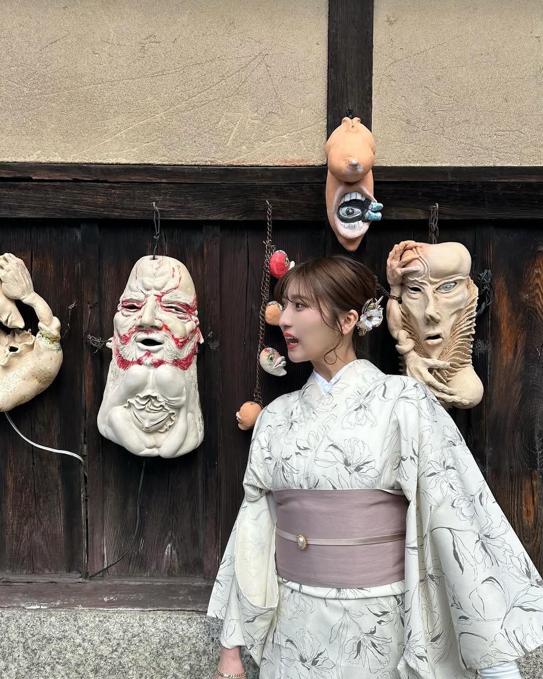 【正妹】三田悠贵和服景区打卡超美，令人产生信赖与好感！