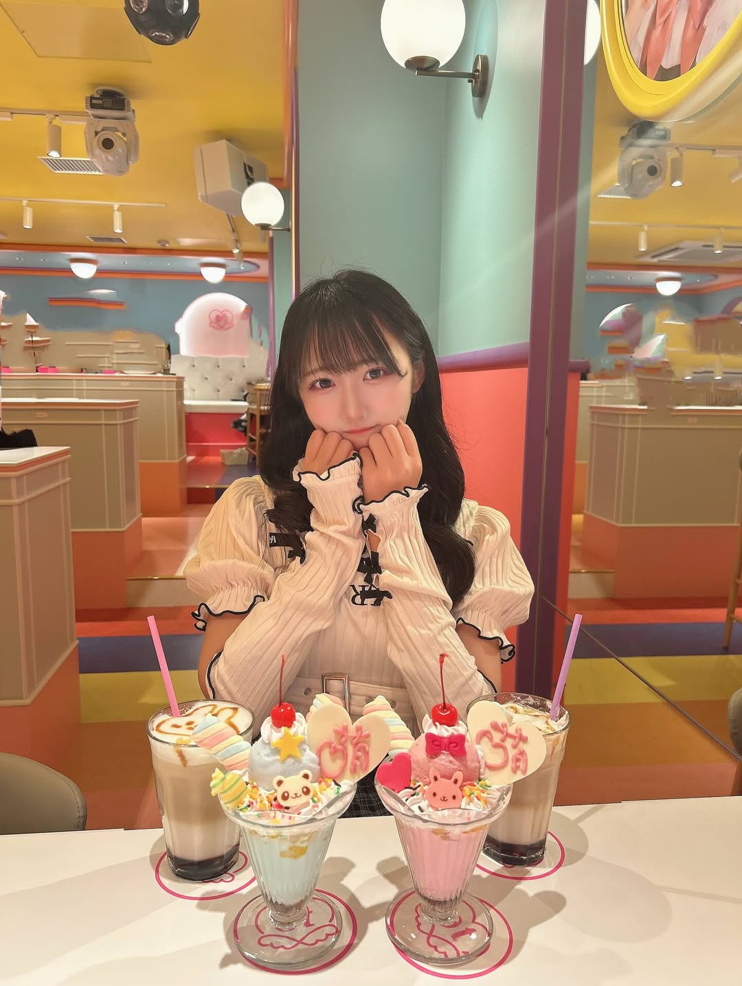 【正妹】本多もか甜品店打卡超可爱，得到大众的认可与喜爱！