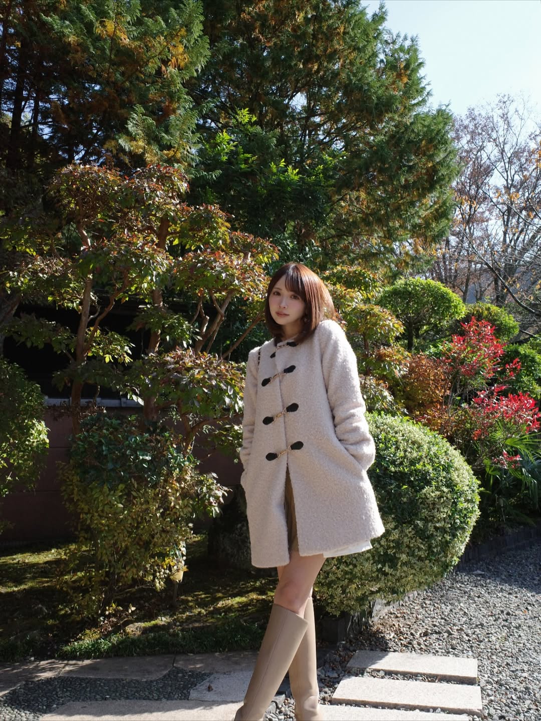 【正妹】三上悠亚秋装大长腿美照，这是一个旅行的美好！