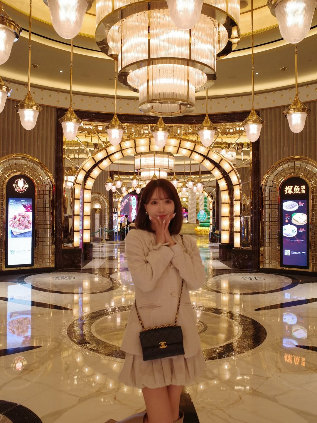 【正妹】三上悠亚澳门自拍美照，一举一动都充满浪漫感！