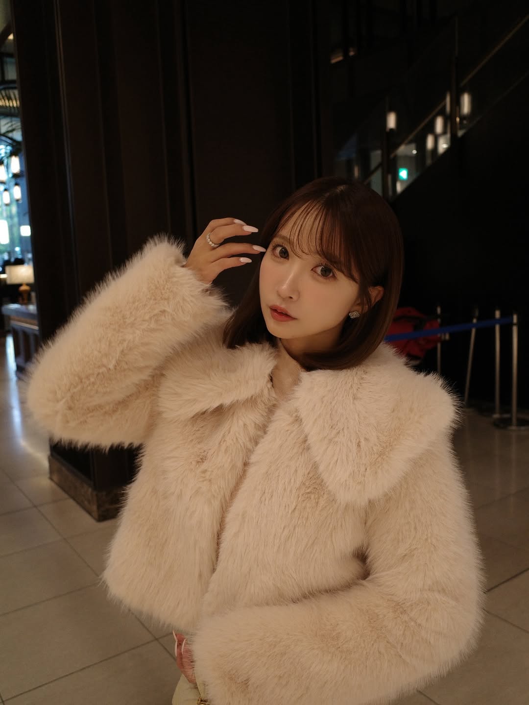 【正妹】三上悠亚针织洋装美照，都像被浪漫的滤镜温柔包裹！