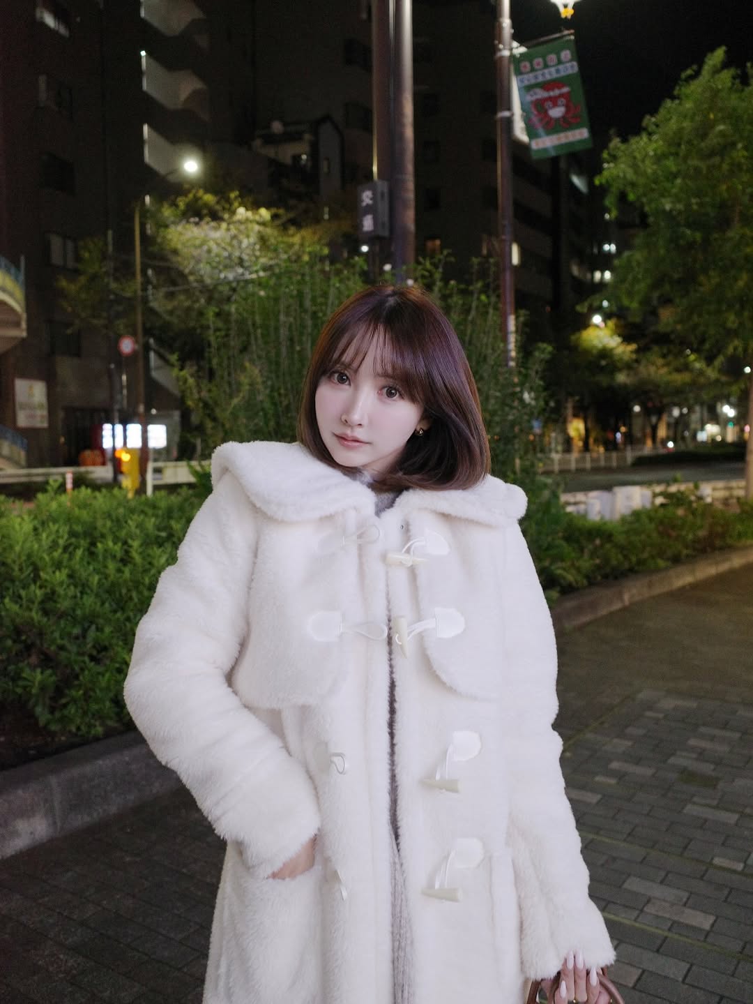 【正妹】三上悠亚冬季毛绒外衣美照，白色可以是冬天的小仙女！