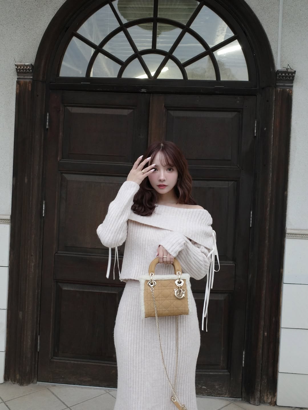 【正妹】三上悠亚穿秋冬的衣服超美，温柔又有气场的大姐姐形象！