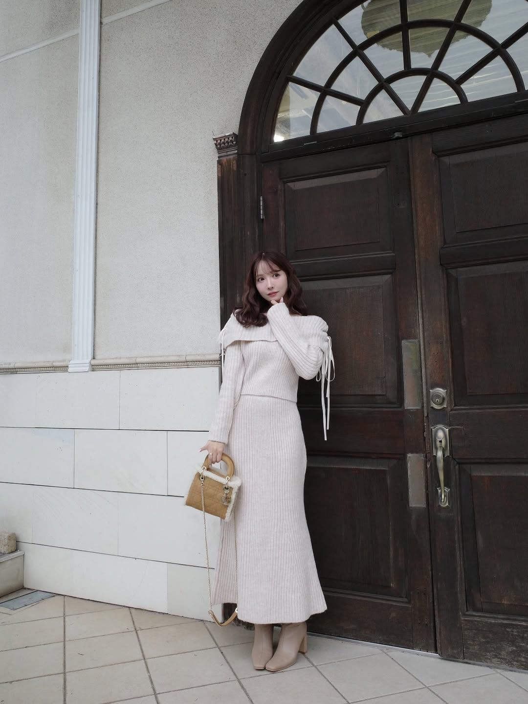 【正妹】三上悠亚穿秋冬的衣服超美，温柔又有气场的大姐姐形象！