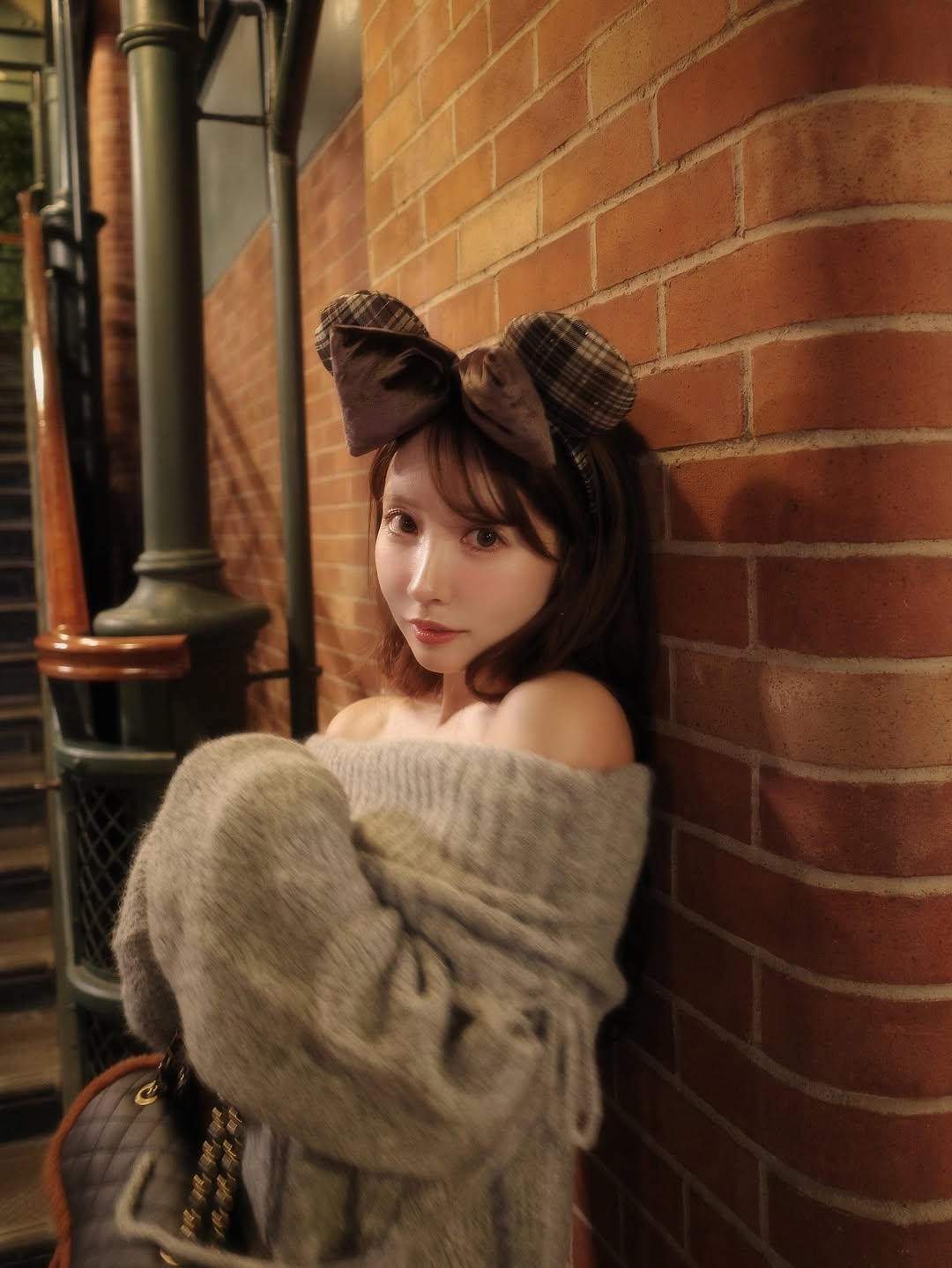 【正妹】三上悠亚针织洋装夜景美照，那些细小却珍贵的瞬间！