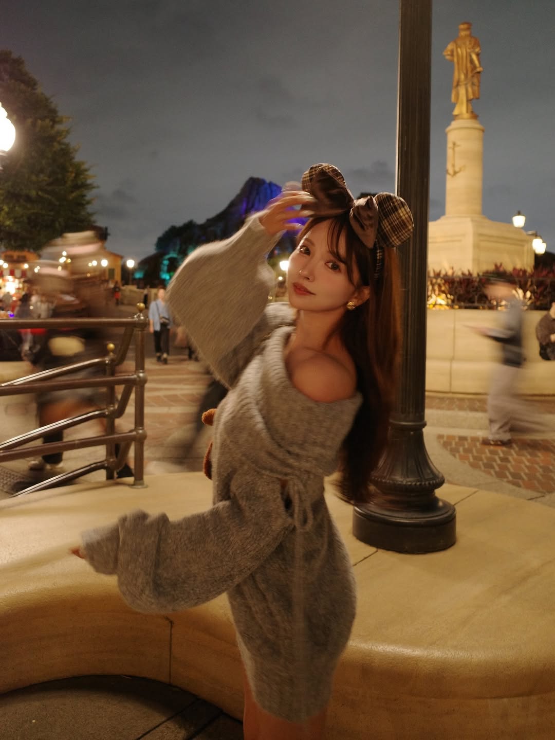 【正妹】三上悠亚针织洋装夜景美照，那些细小却珍贵的瞬间！