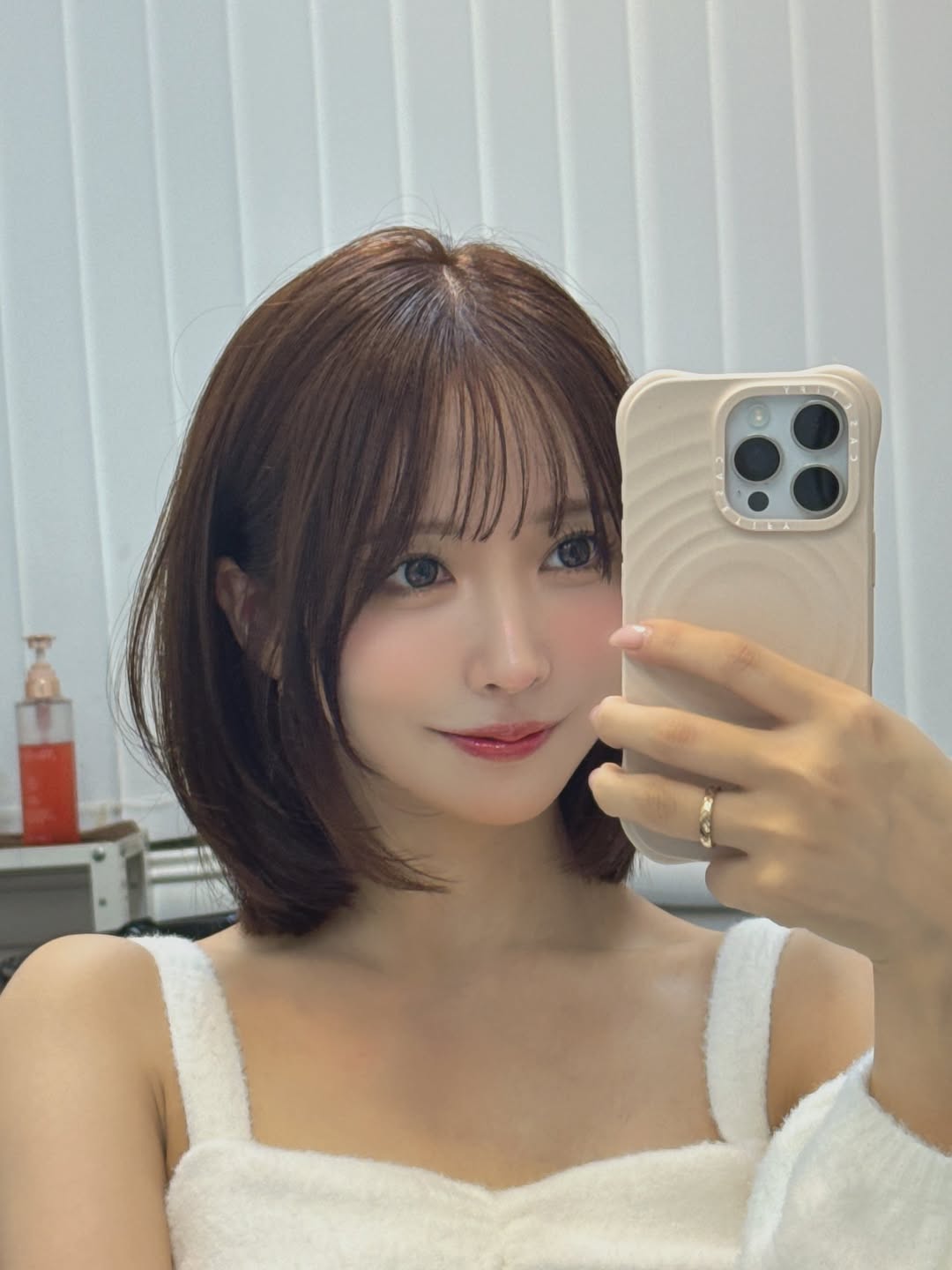 【正妹】三上悠亚自拍超美照片，多了一份清新有趣的生活感！