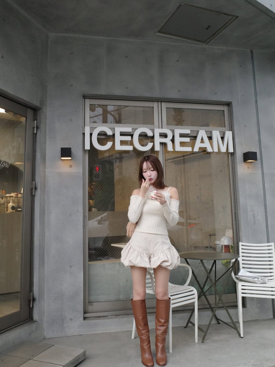 【正妹】三上悠亚吃冰淇淋美照，日常生活被忽视的细微美感！