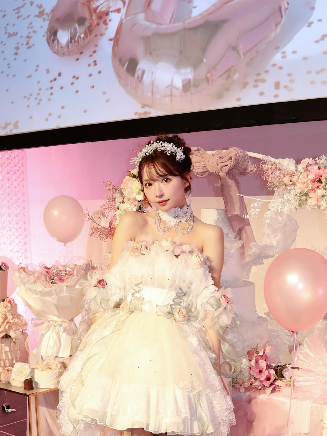 【正妹】三上悠亚的生日白纱花嫁裙，青春甜美与自信的完美结合！