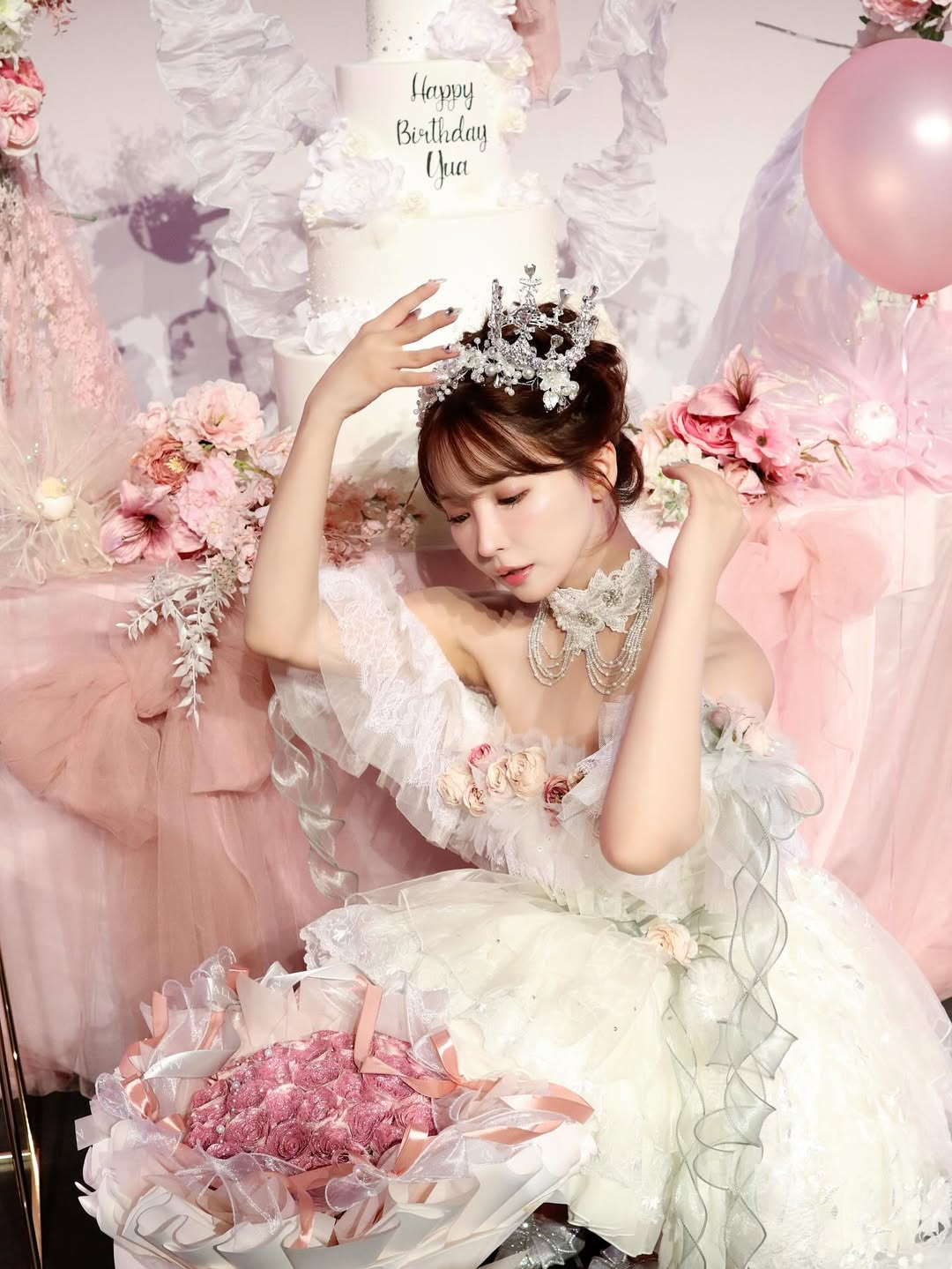 【正妹】三上悠亚的生日白纱花嫁裙，青春甜美与自信的完美结合！