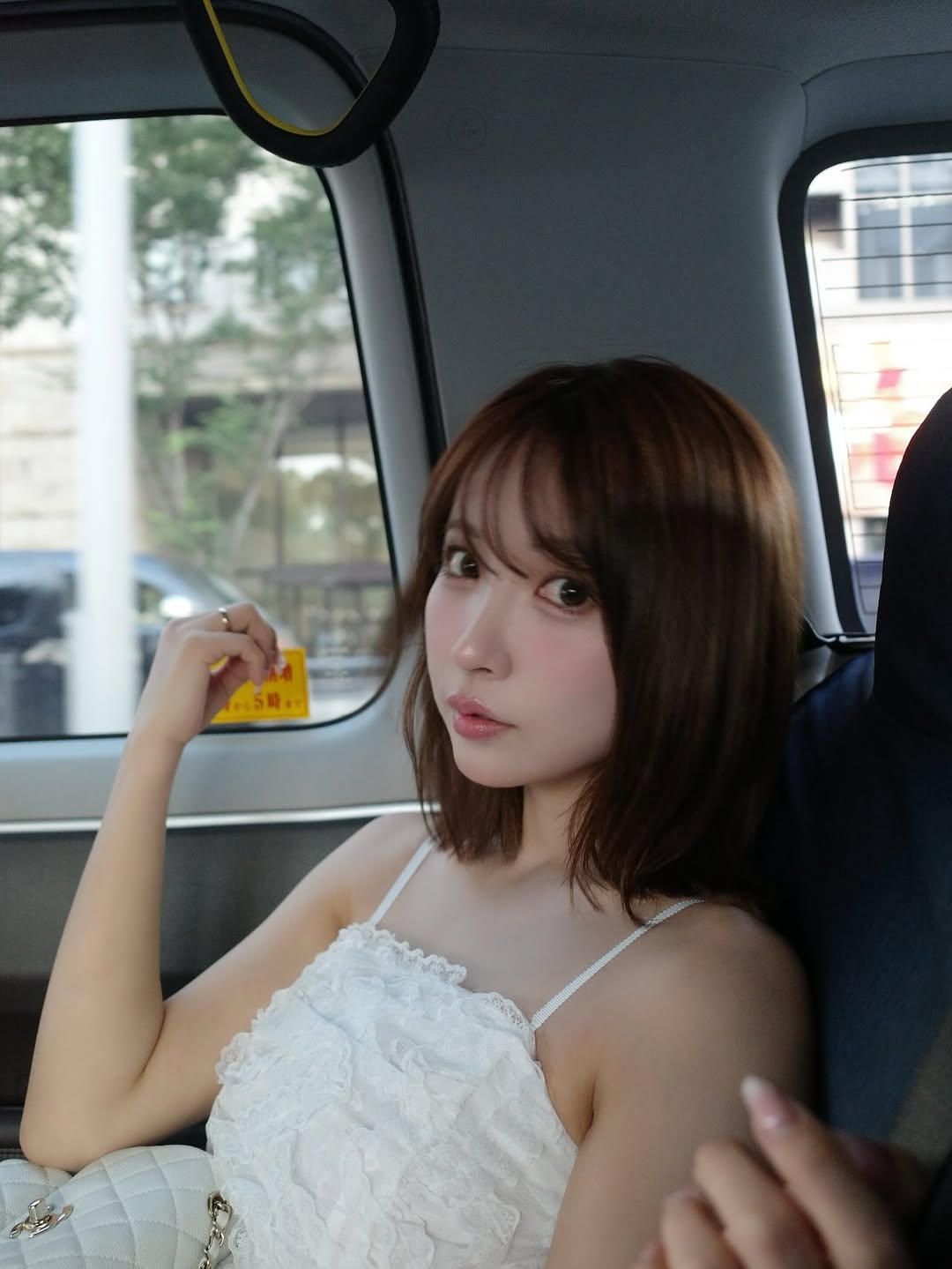 【正妹】三上悠亚的甜美瞬间，一幅温暖愉悦的生活画面！