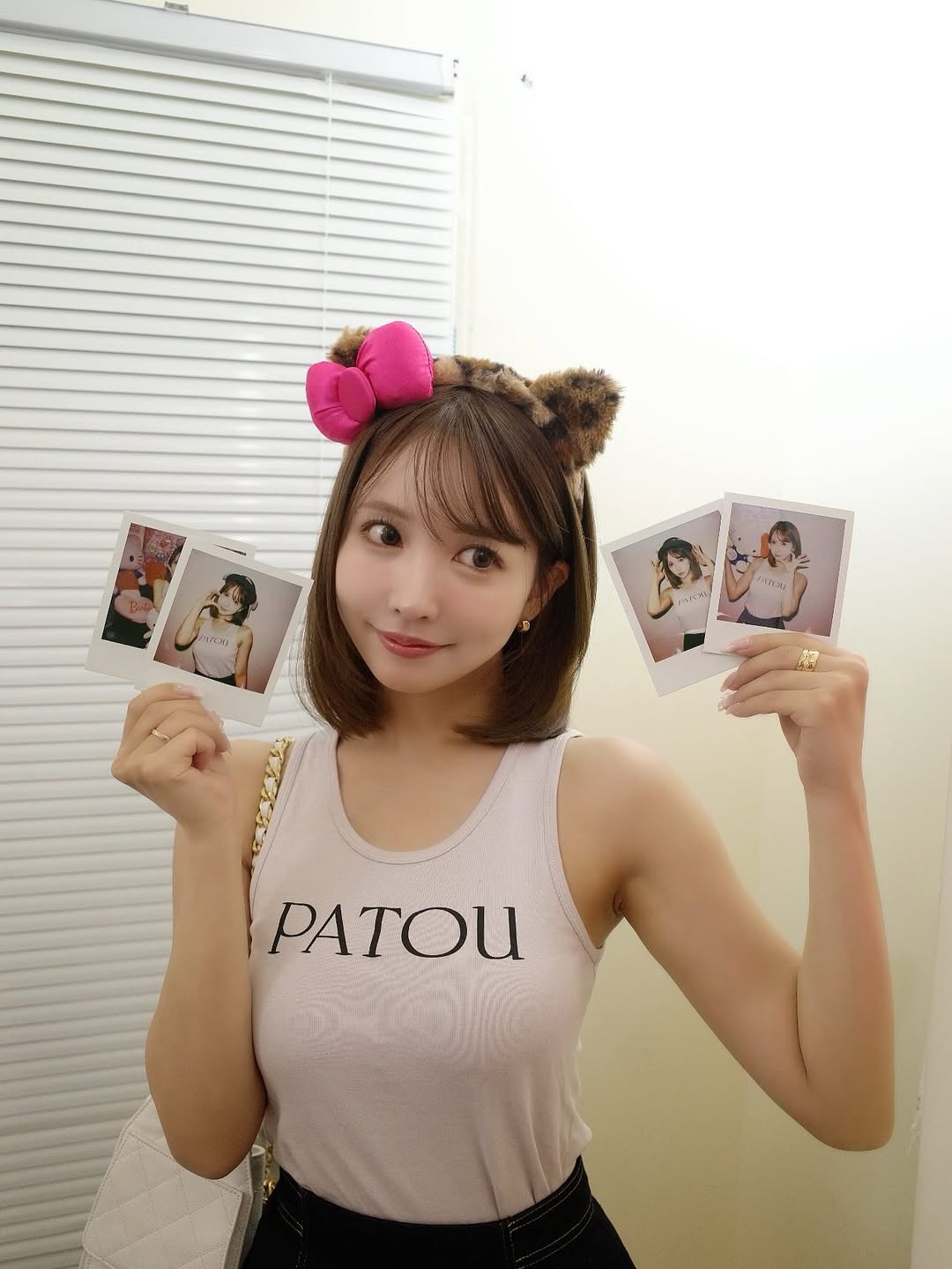 【正妹】三上悠亚在中国照相馆拍照，那一张张自然流露的笑容！