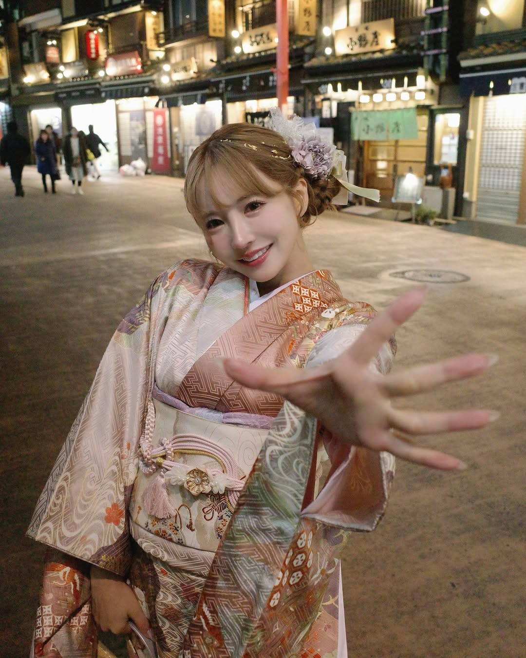 【正妹】三上悠亚和服太可爱了，气质自然流露与自信表达课！