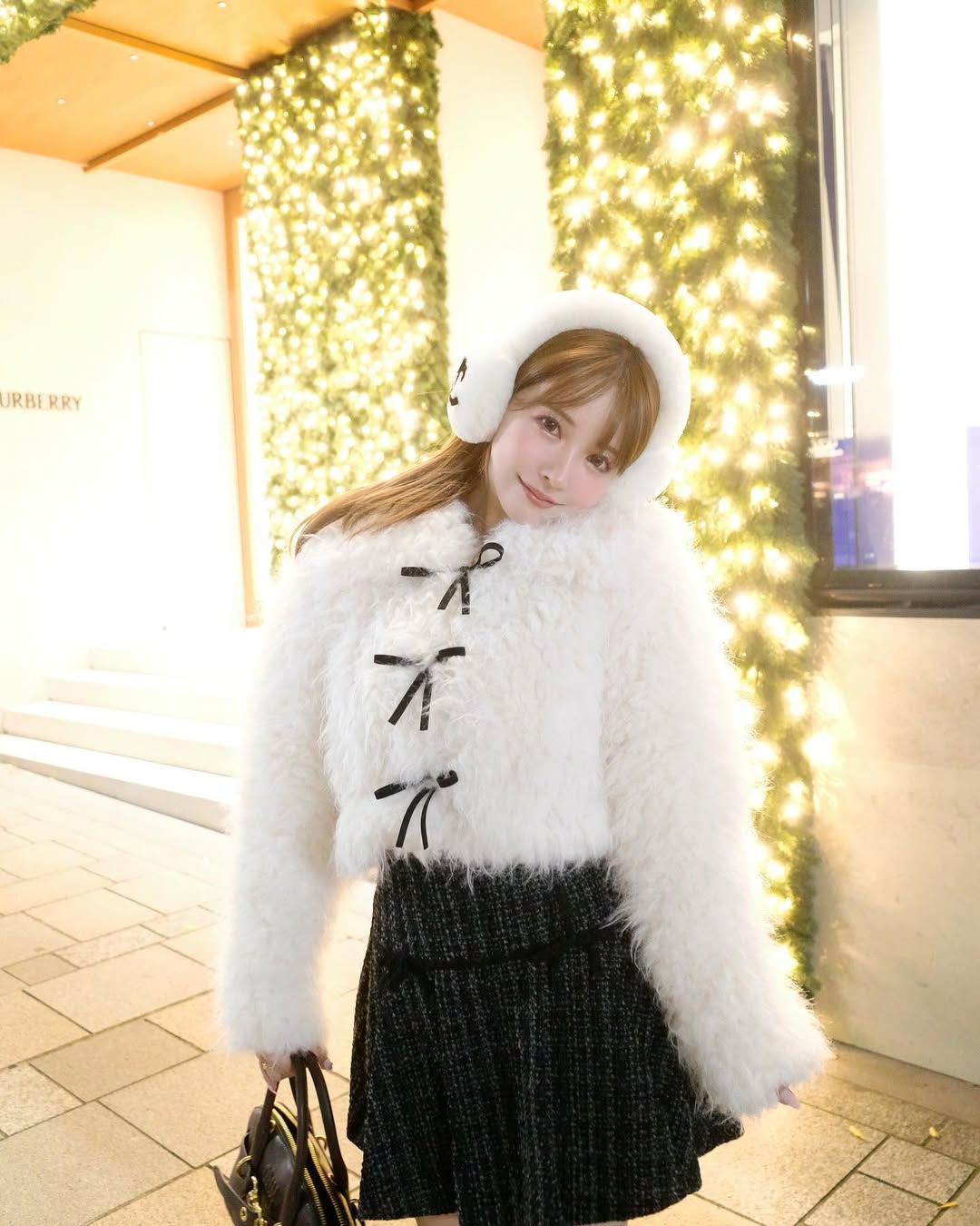 【正妹】三上悠亚冬季夜景街拍，那份生活感与真实美好！