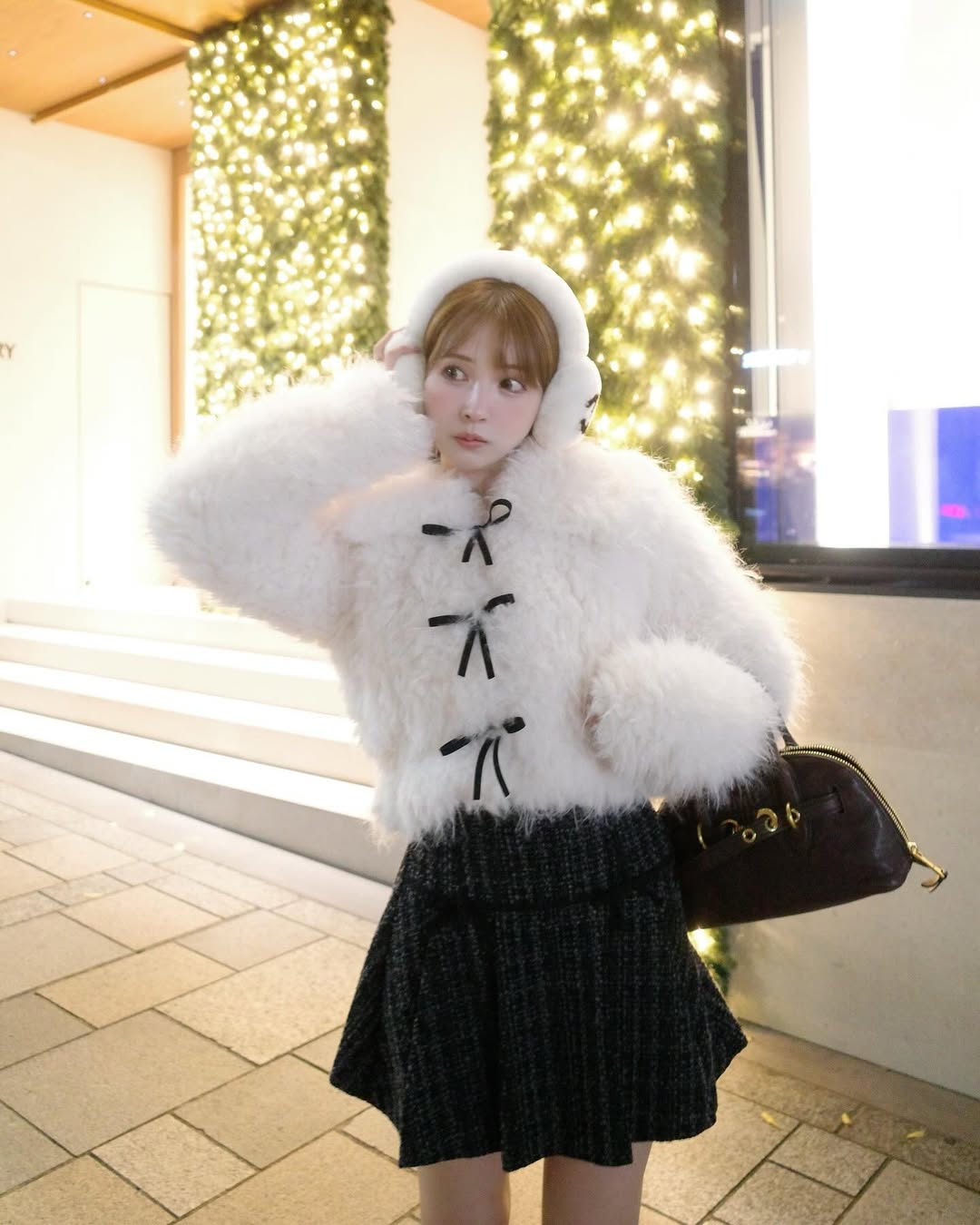 【正妹】三上悠亚冬季夜景街拍，那份生活感与真实美好！