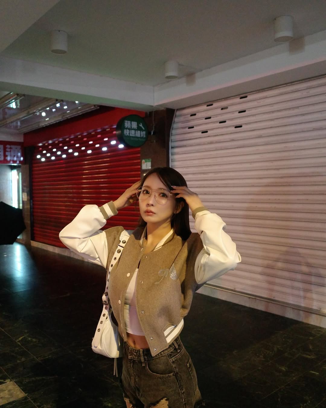 【正妹】三上悠亚休闲穿搭街拍，平易近人令人感动的美好！