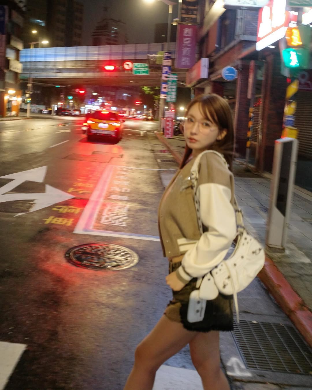 【正妹】三上悠亚休闲穿搭街拍，平易近人令人感动的美好！