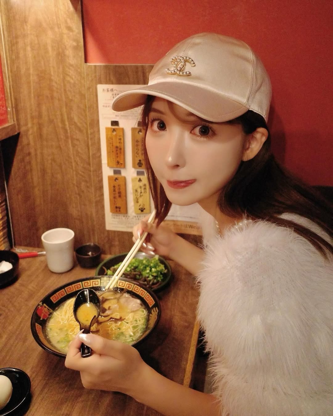 【正妹】三上悠亚与日料拉面店美好瞬间，值得珍藏的温柔记忆！