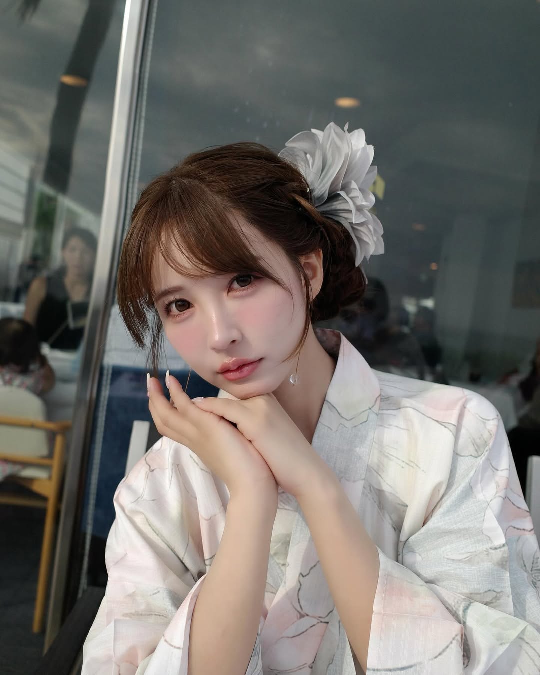 【正妹】三上悠亚夜晚和服美照，美丽的夜晚吃饭看烟火！