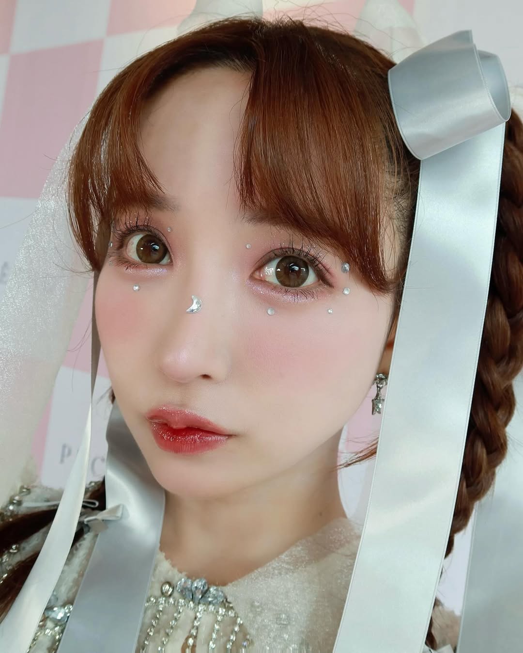 【正妹】三上悠亚派对洋娃娃妆容美照，视觉享受和心情的抚慰！