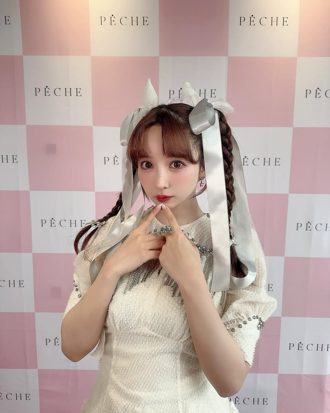 【正妹】三上悠亚派对洋娃娃妆容美照，视觉享受和心情的抚慰！