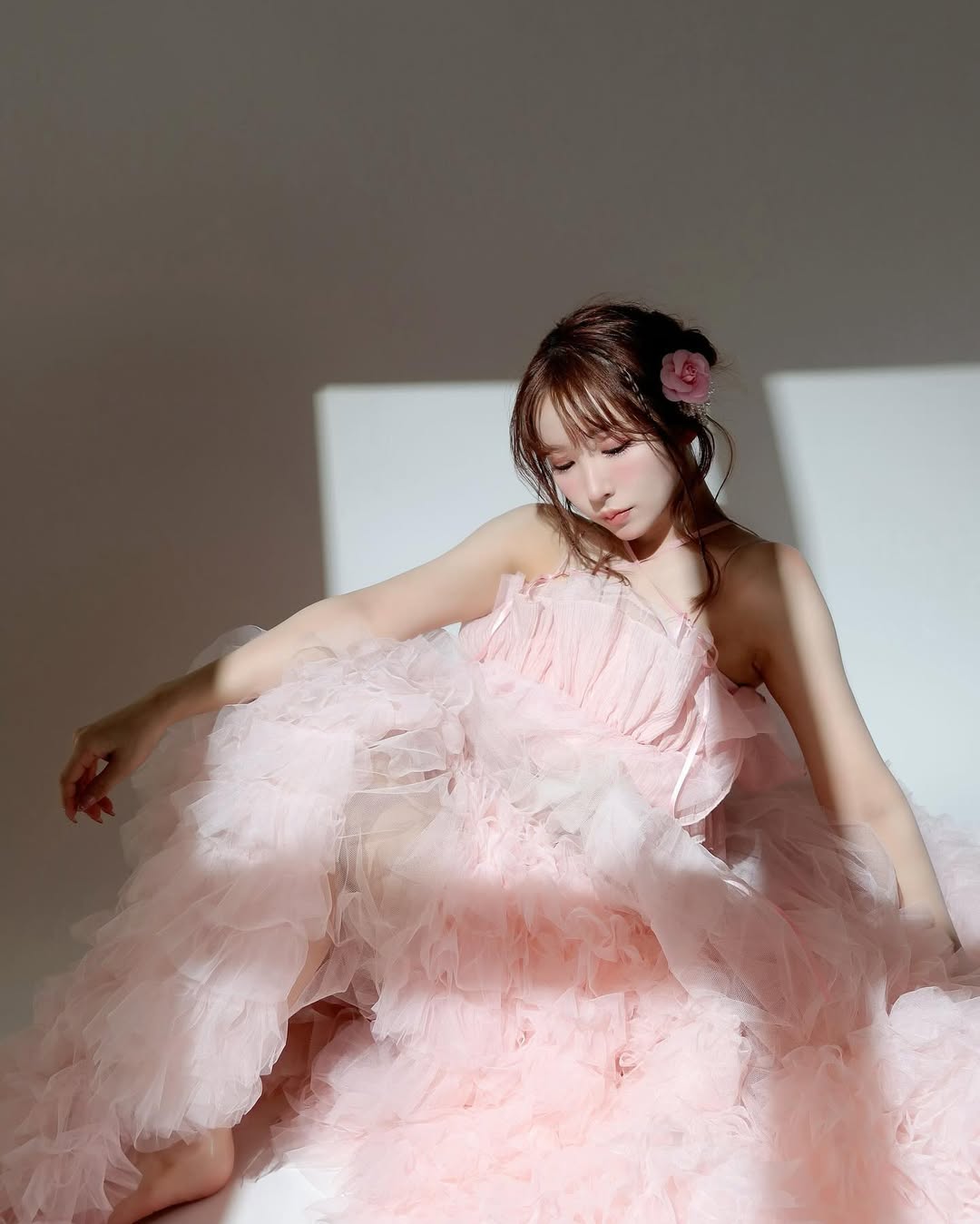 【正妹】三上悠亚粉色连衣裙主持司仪，镜头前那道明媚的风景！