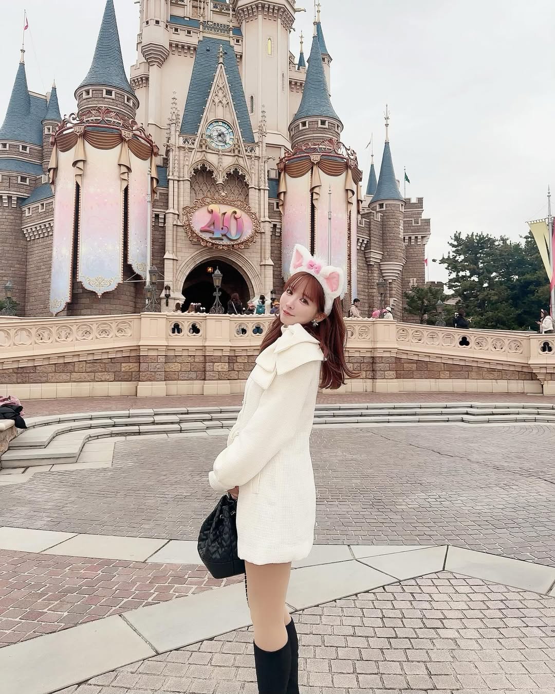 【正妹】三上悠亚猫耳饰迪士尼美照，仿佛一阵春风拂过观众的心田！