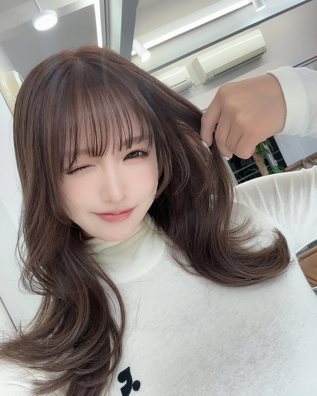 【正妹】三上悠亚理发店自拍，梦幻与亲切并存的视觉享受！