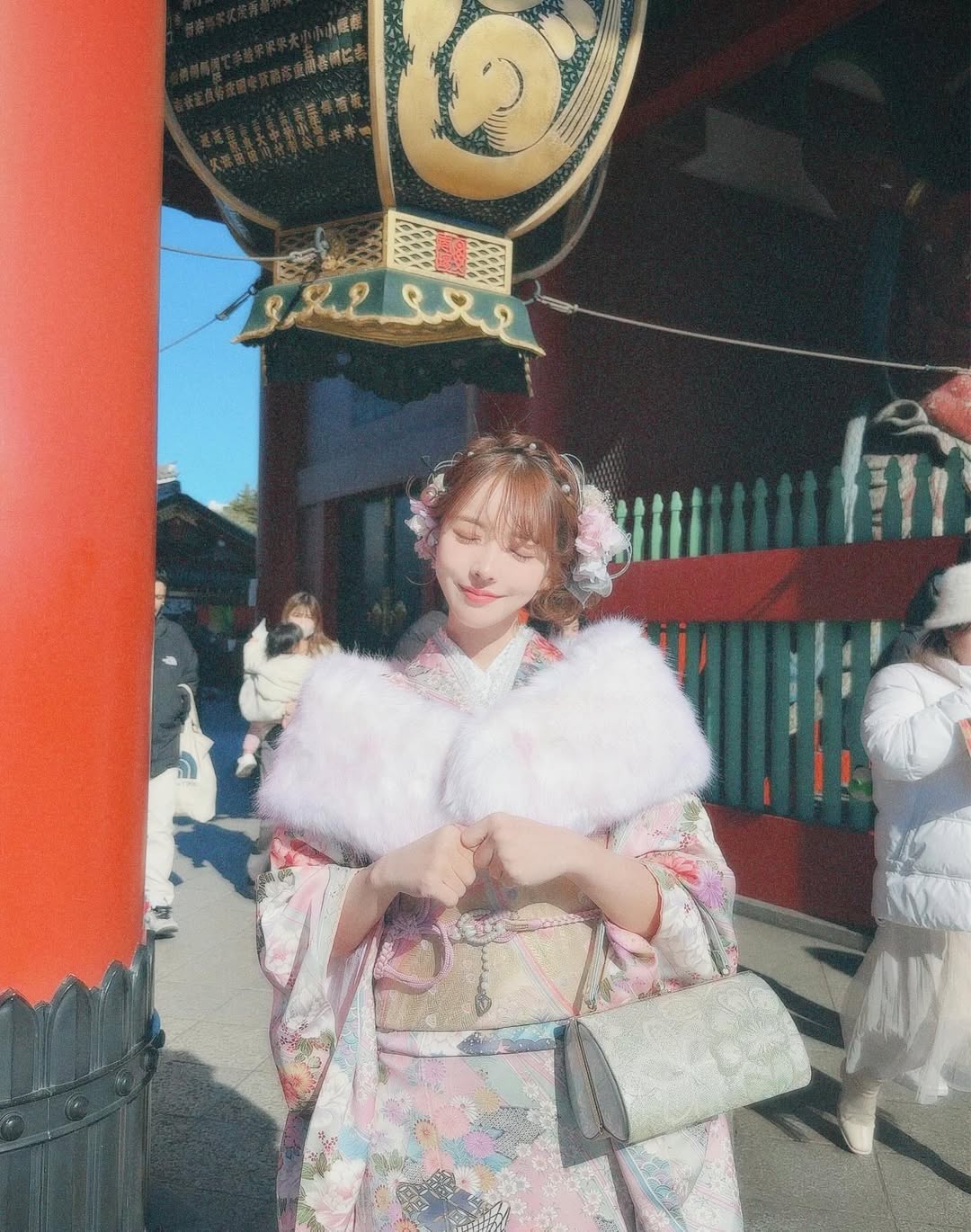 【正妹】三上悠亚和服游浅草寺超美，平凡的时刻也值得被记录！